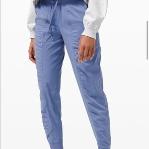 Lululemon dance studio mid rise jogger water drop size 4